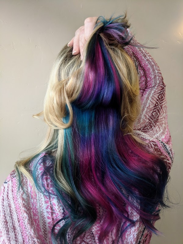 Cat Keyes Salon