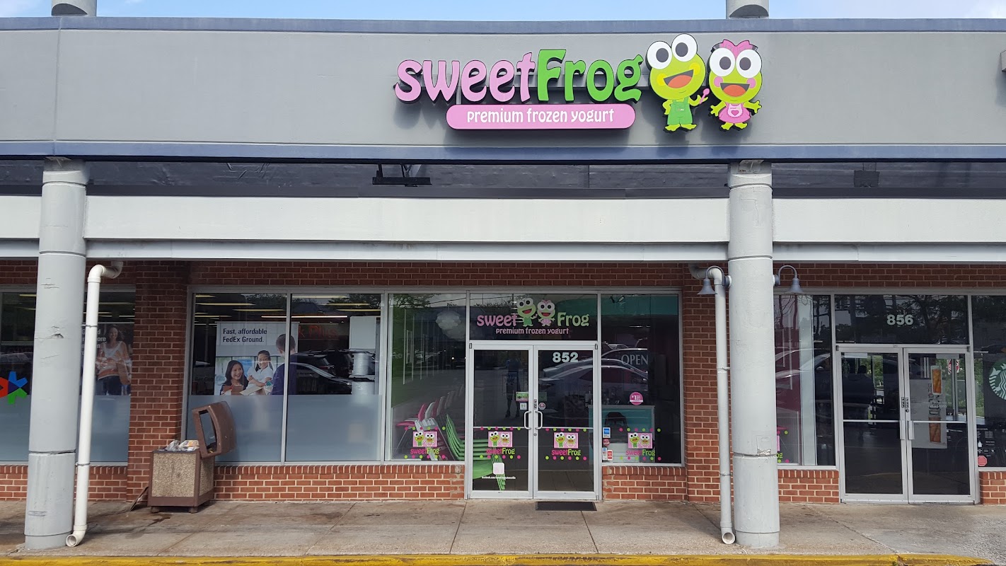 sweetFrog Premium Frozen Yogurt